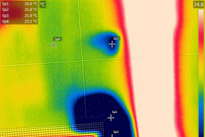 赤外線カメラで 原因箇所を調査
